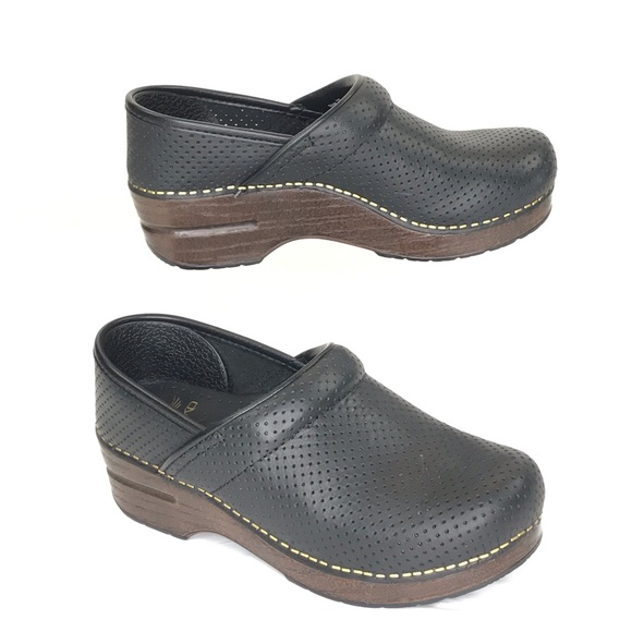 poshmark dansko
